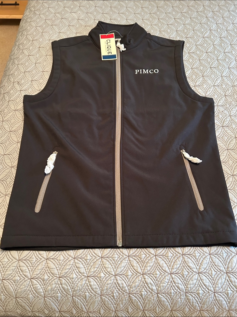 PIMCO Men's Black Softshell Vest with Zip Pockets